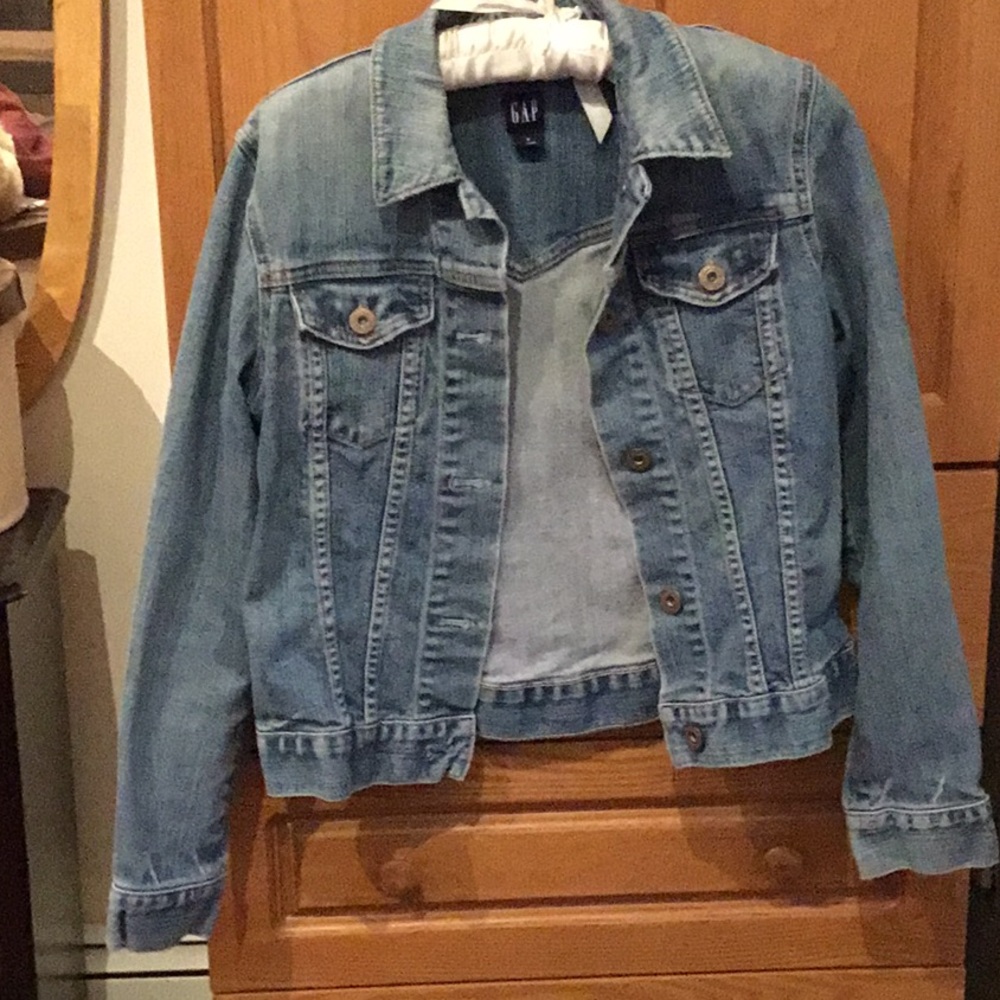 Blue denim GAP jacket - size S